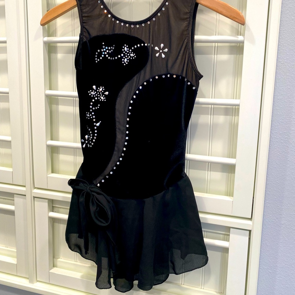 Black Velvet skating dress
